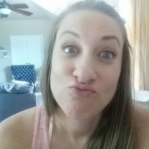 Meet your Posher, Christie